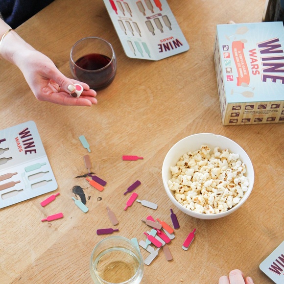 Giftable Trivia Game WINE WARS Game - Picture 8 of 14